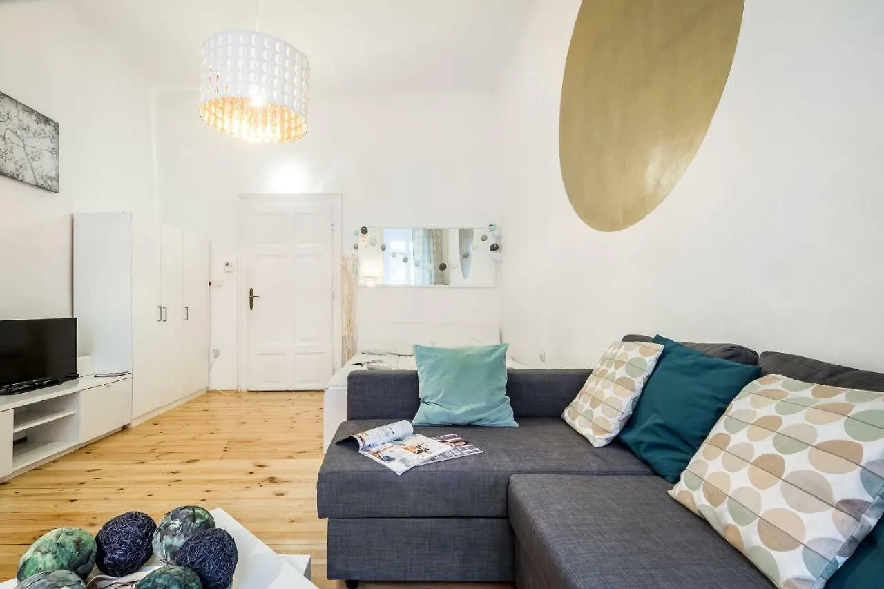 Bpr Bright Sapphire Apartment Budapest