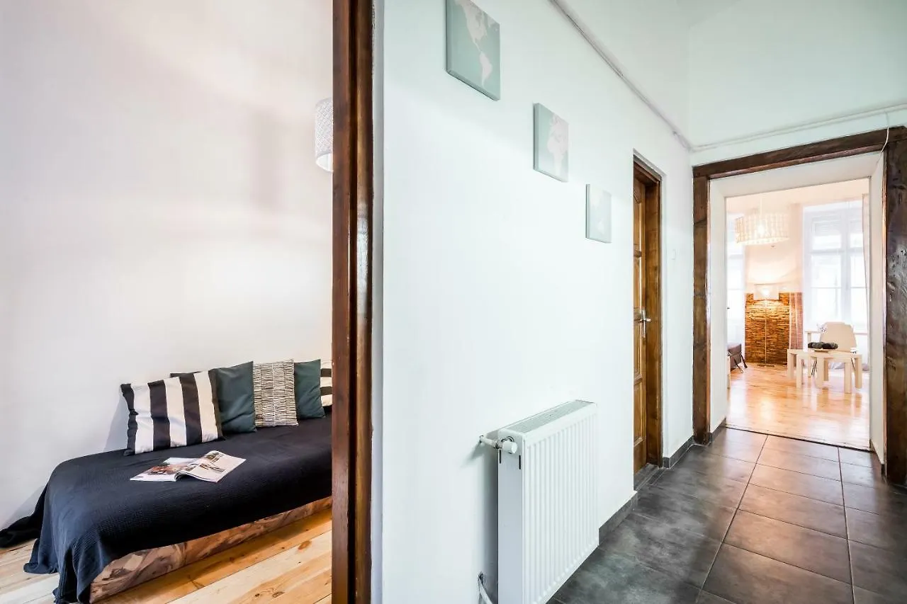 Bpr Bright Sapphire Apartment Budapest